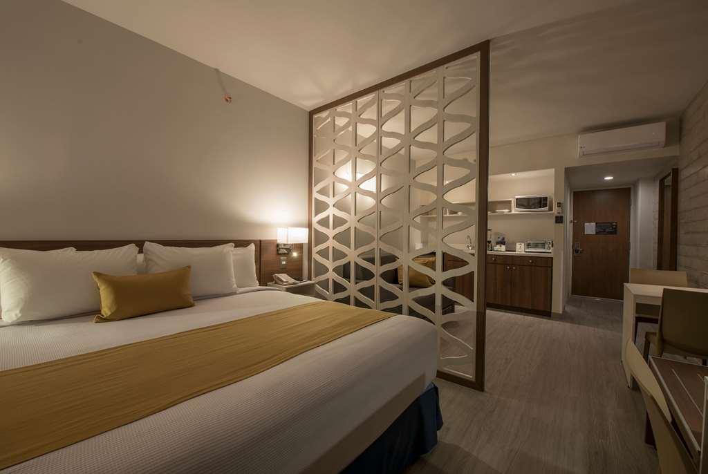 Microtel Inn & Suites By Wyndham איראפואטו חדר תמונה